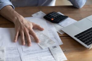 TVA et microentreprise : adoption, suspension, concertation ?