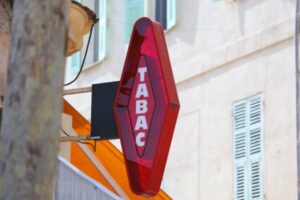 Indemnité de fin d’activité pour les buralistes : quels départements éligibles ?