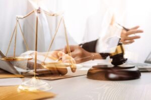 Professionnels du droit : une liberté d’installation encadrée…